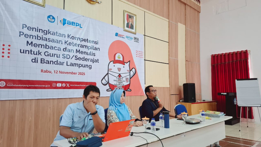 Komitmen Peningkatan Kompetensi Literasi: Guru MIN 2 Bandar Lampung Ikuti Pelatihan Balai Bahasa
