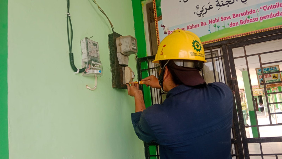 Perkuat dukungan pada digitalisasi Madrasah dan peningkatan sarana pembelajaran, MIN 2 Bandar Lampung Tambah Daya Listrik 17.600 VA